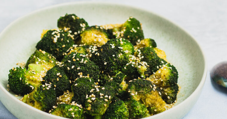 Asiatisk inspireret broccoli – broccoli stegt i ingefær og hvidløg
