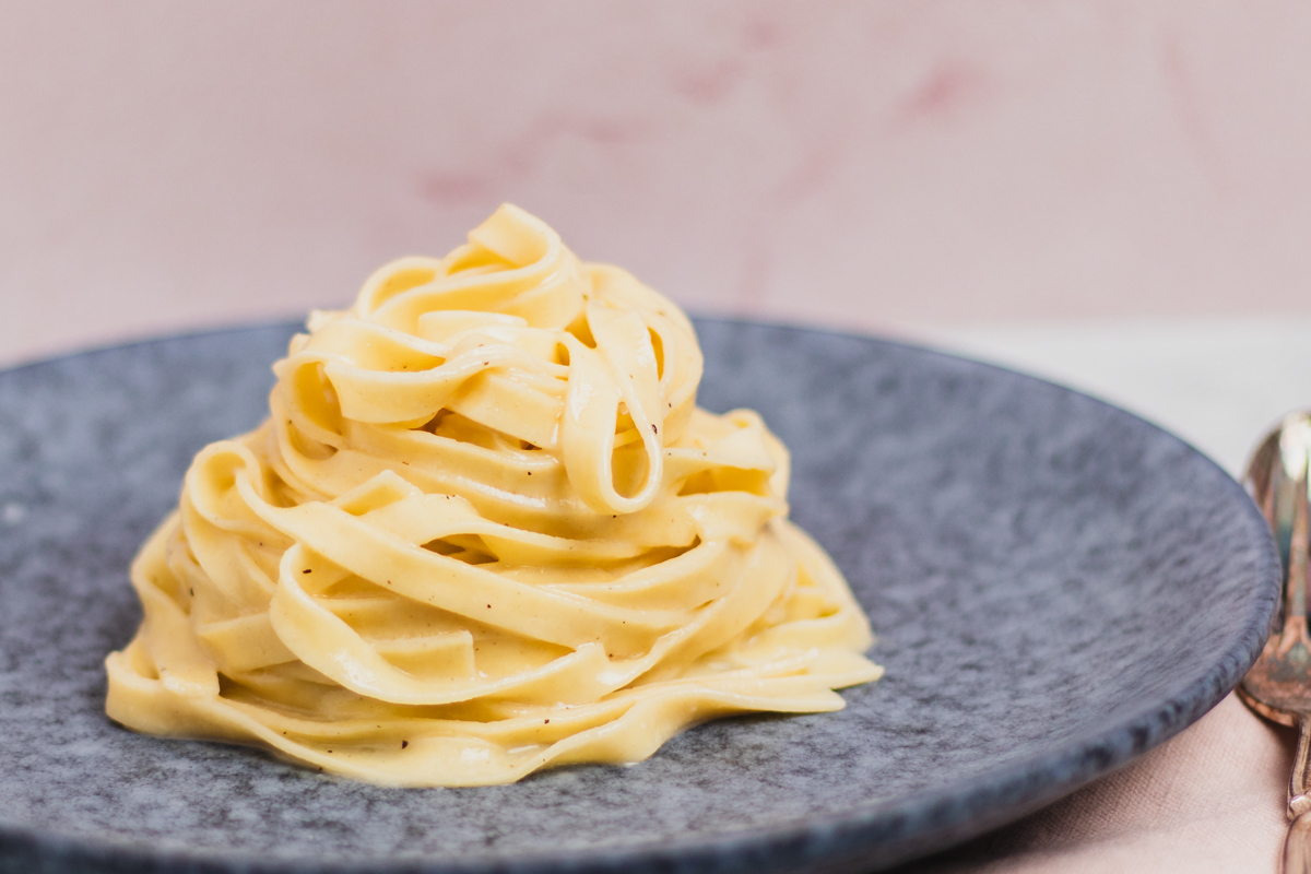Pasta Alfredo – Nem pasta med masser af smør og parmesan